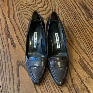 Manolo Blahnik Italian leather kitten heels